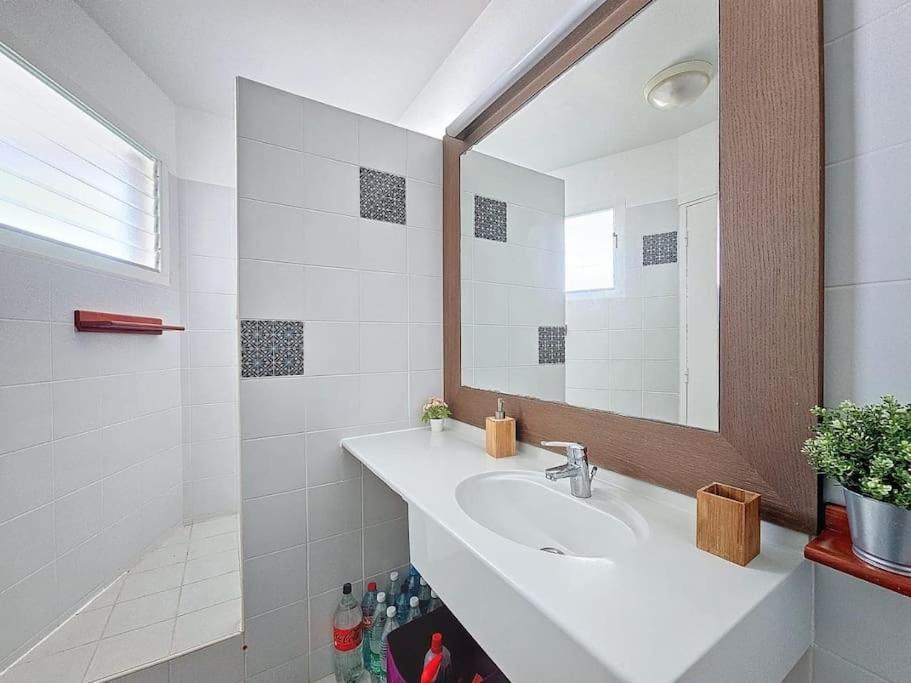 Studio Dans Village Vacances Manganao Saint-Francois  Ngoại thất bức ảnh