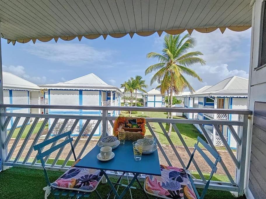 Studio Dans Village Vacances Manganao Saint-Francois  Ngoại thất bức ảnh